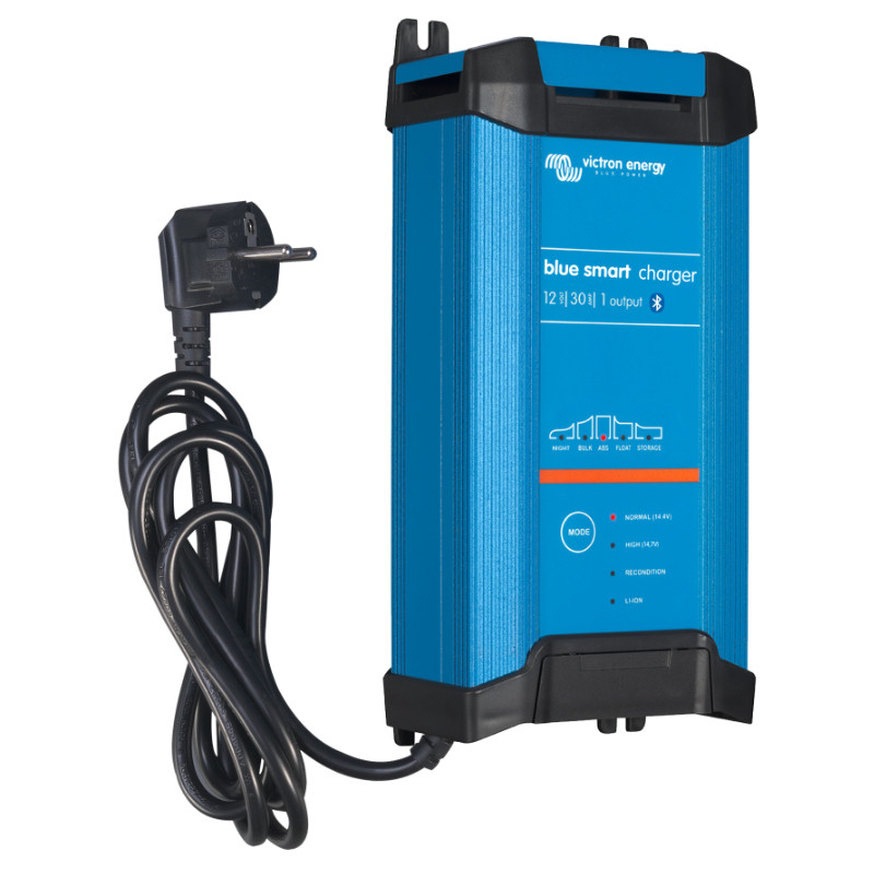 Obrazek produktu Blue Smart IP22 Charger 12/30 (1) (SKU: 2523) importowany z CSV (SunTrack)