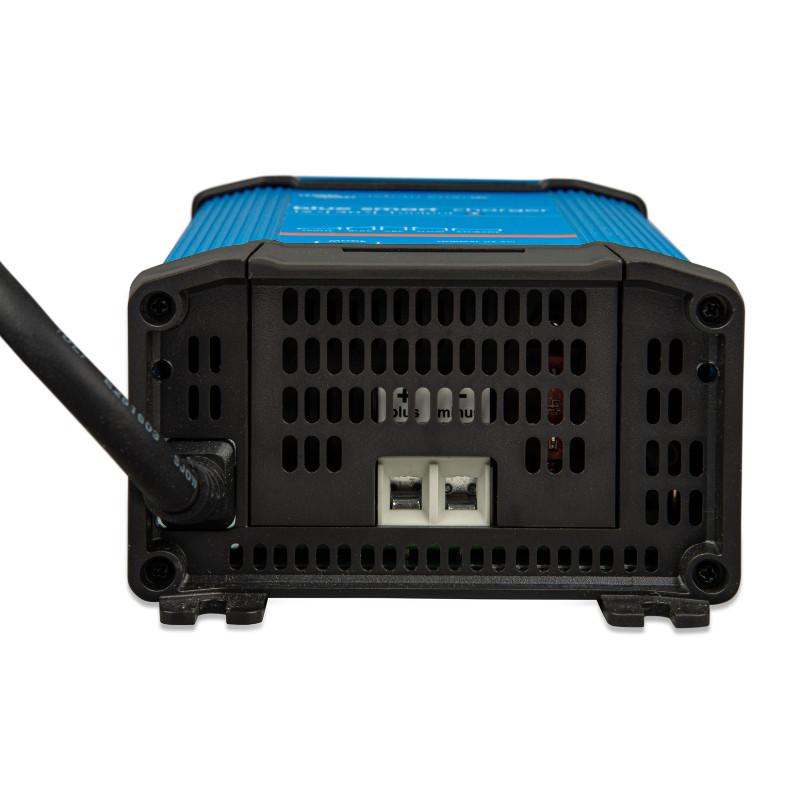 Obrazek produktu Blue Smart IP22 Charger 12/30 (1) (SKU: 2523) importowany z CSV (SunTrack)